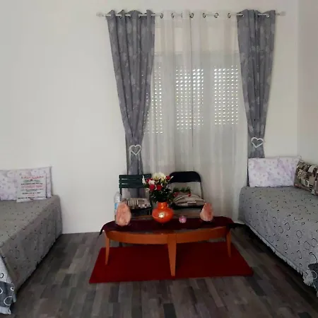 Flutura Goxha Apartamento Carate Brianza