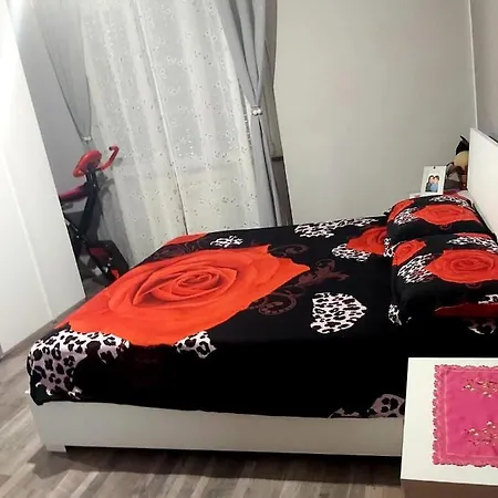 Flutura Goxha Apartamento *